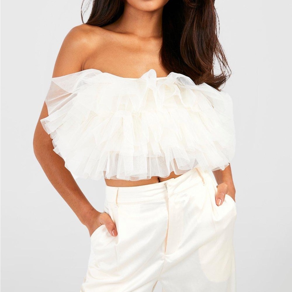 Voluminous Tulle Bridal Bandeau